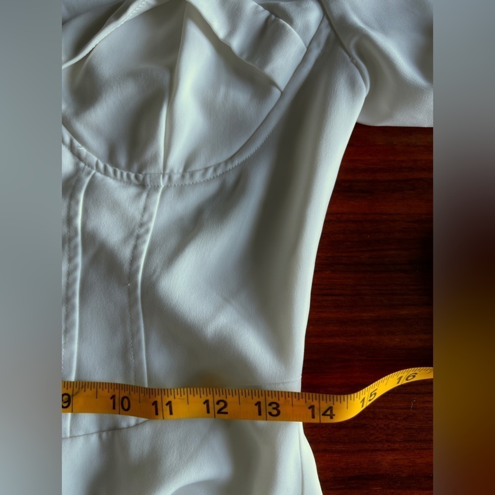 Lavish Alice Puff Sleeve Corset Top in White Size US 4 - Picture 13 of 15